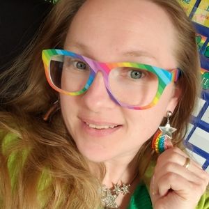 Meet your Posher, Gwendolyn